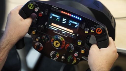 赛车附加组件 Thrustmaster SF1000 回顾