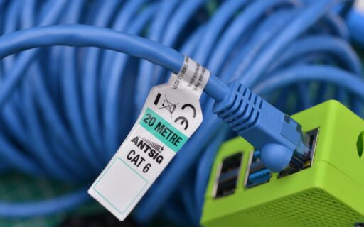 Find the best Ethernet cable for gaming and enjoy faster and smoother gameplay!