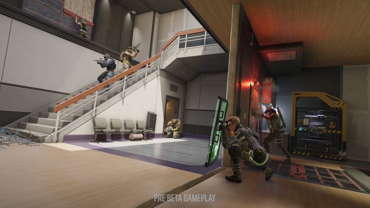 汤姆·克兰西（Tom Clancy）的《彩虹六围攻》（Ubisoft）
