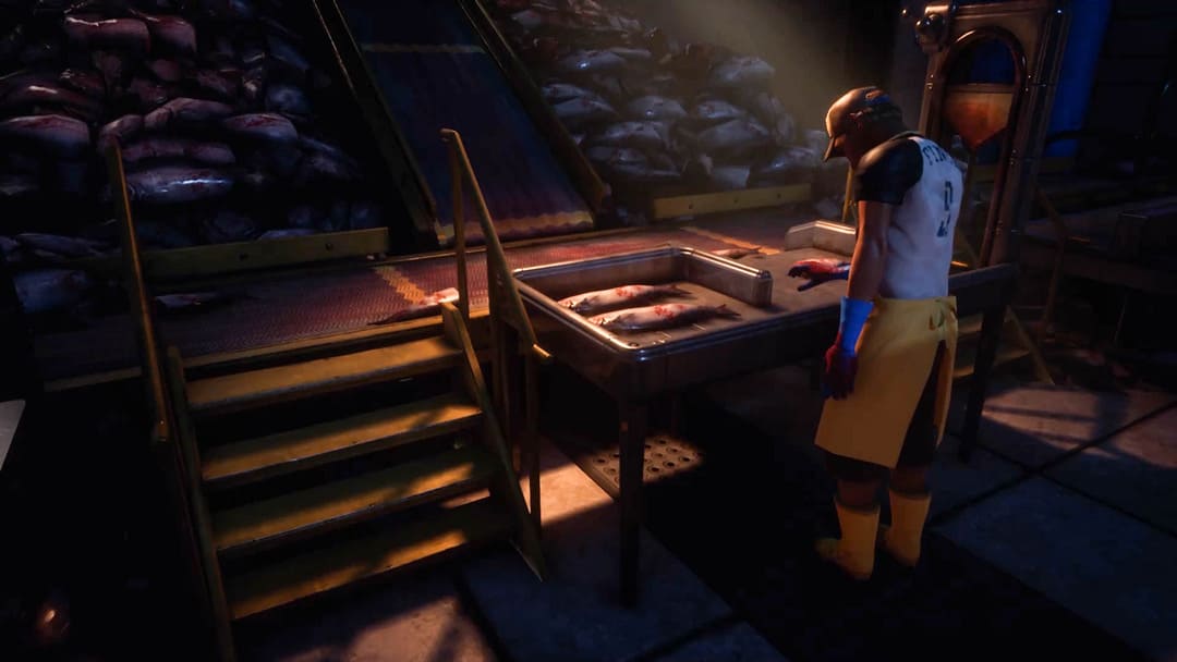 游戏中的屏幕截图，伊迪丝·芬奇（Edith Finch）剩下的东西显示一个男人站在桌子上的死鱼前